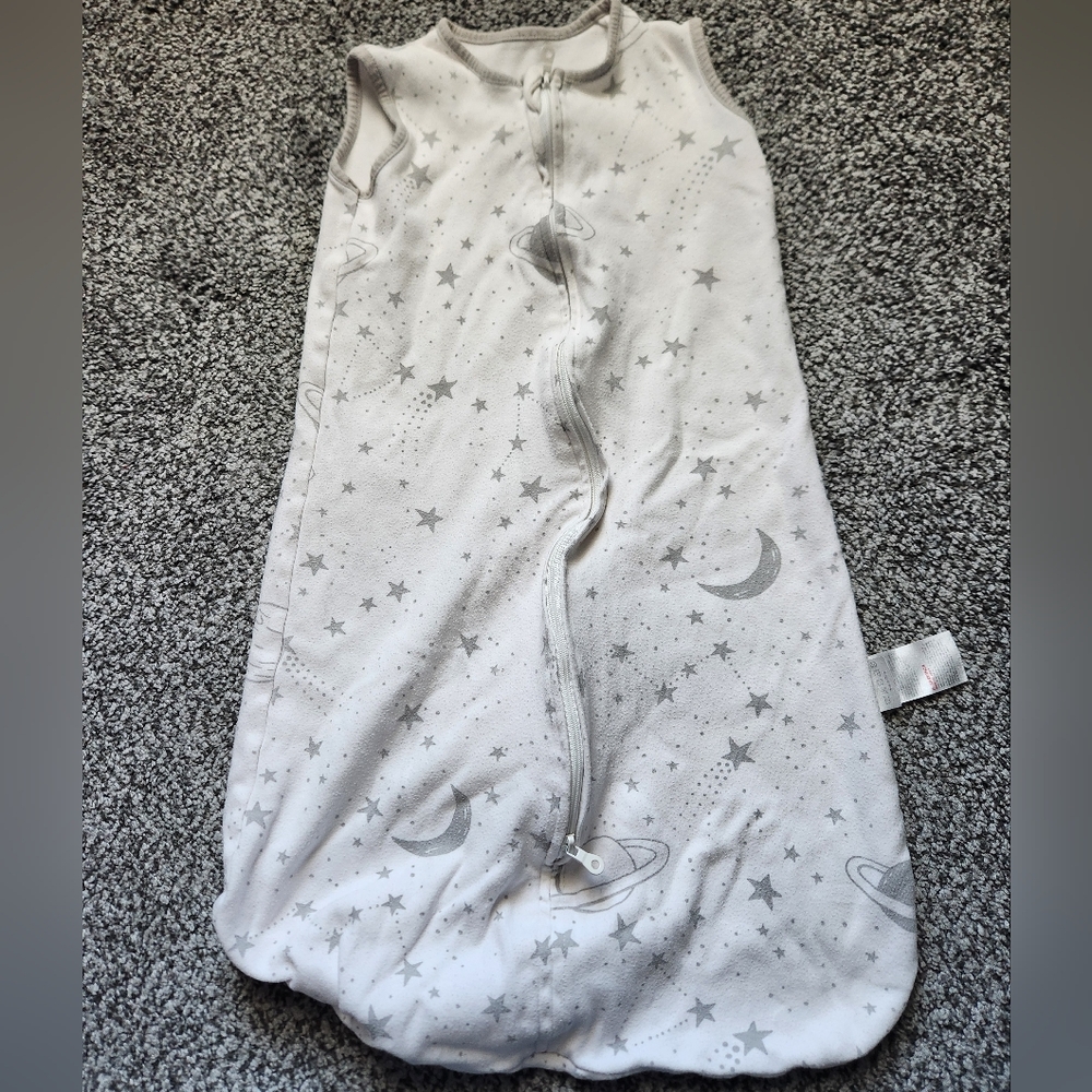 6-12 Month (16-24lbs) Gray Star and Moon Sleep Sack - Reversible Zippers